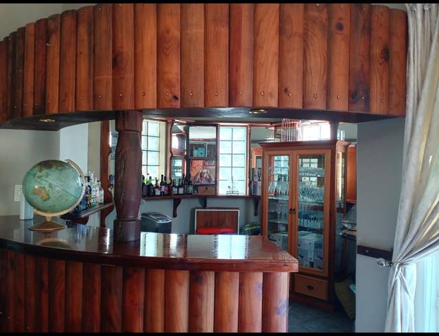 7 BEDROOM HOUSE FOR SALE IN NOORDRAND